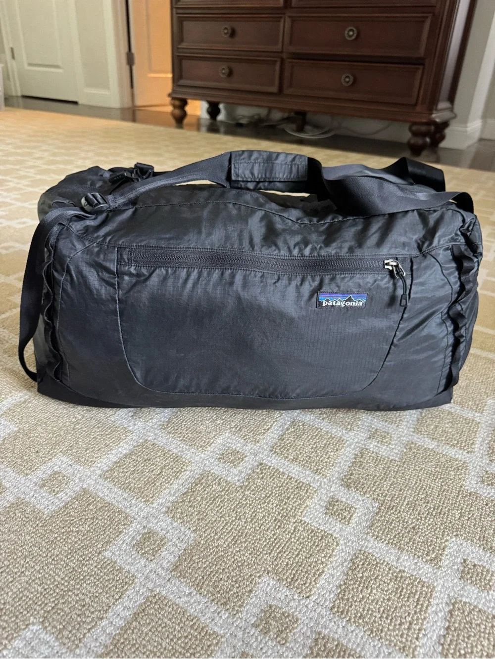 Patagonia Ultralight Black Hole Duffel Bag Backpack Black Packable Travel 30L